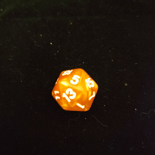 Dice d20 - Gold - Satin Effect