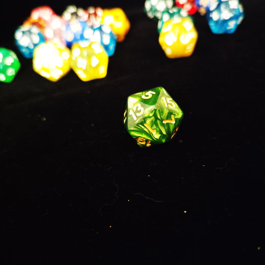 Dice d20 - Green - Satin Effect