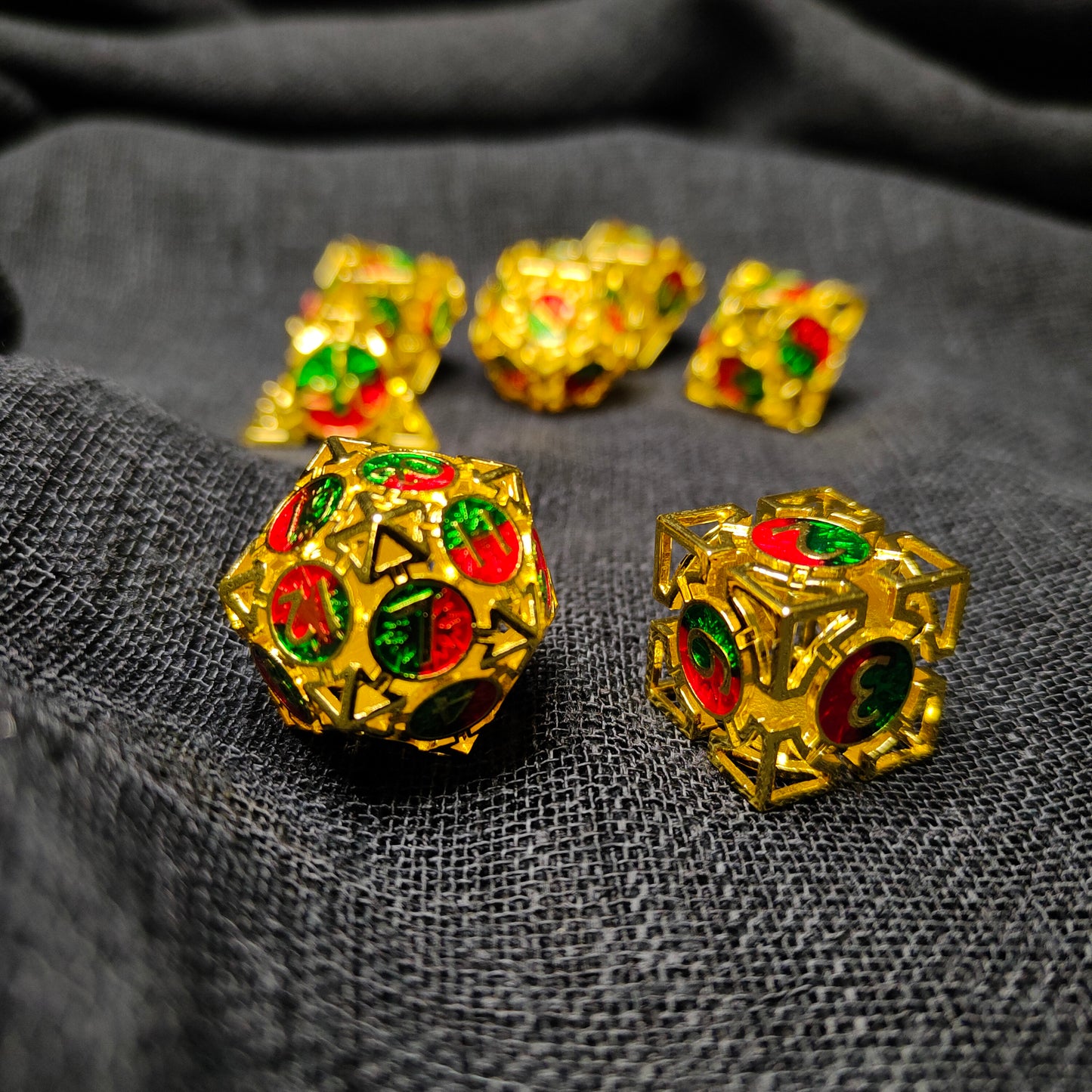 King's Ransom: Sovereign - 7pcs - Hollow Metal Dice Set