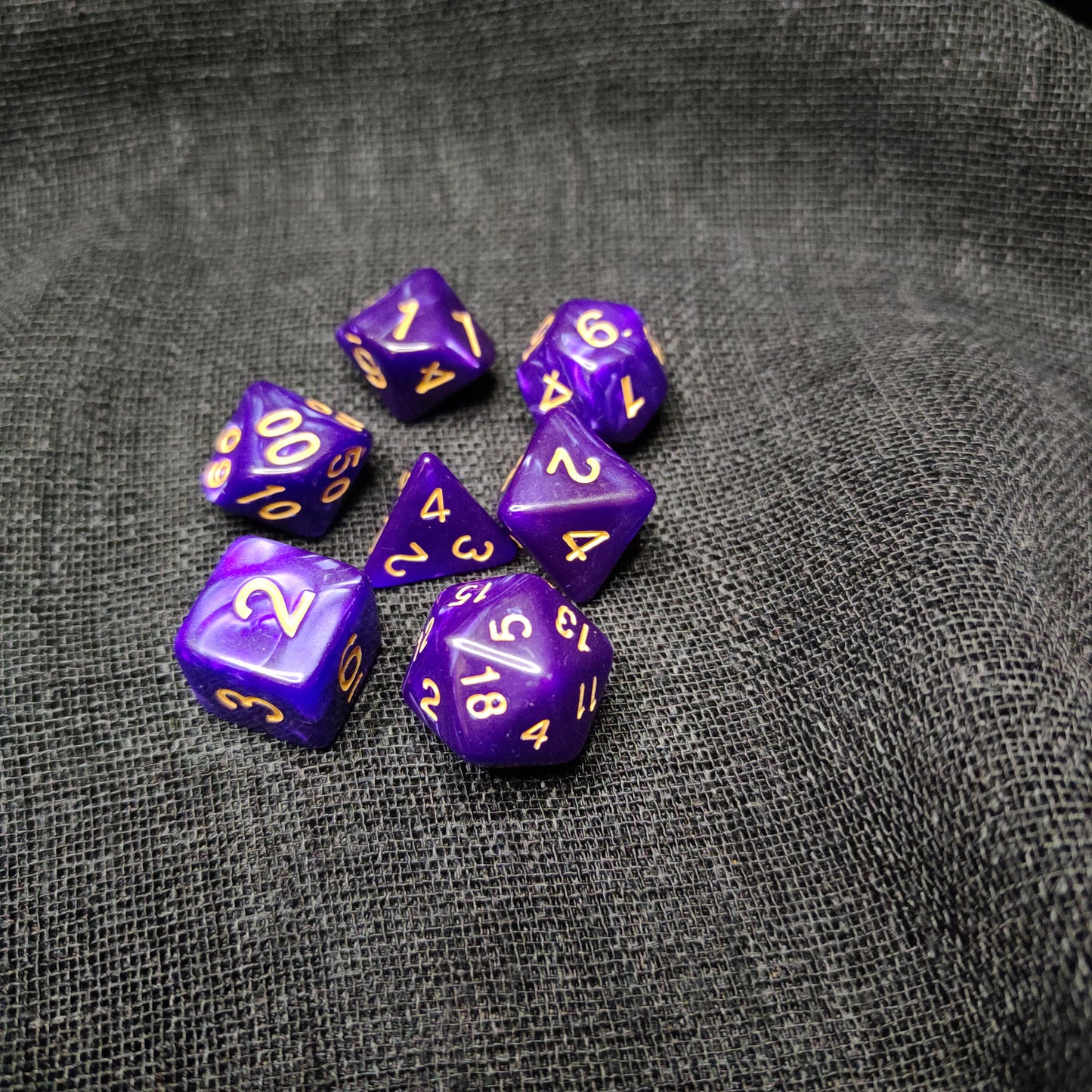 Primal Essence Dice Set - (7 pcs) - Multiple color options